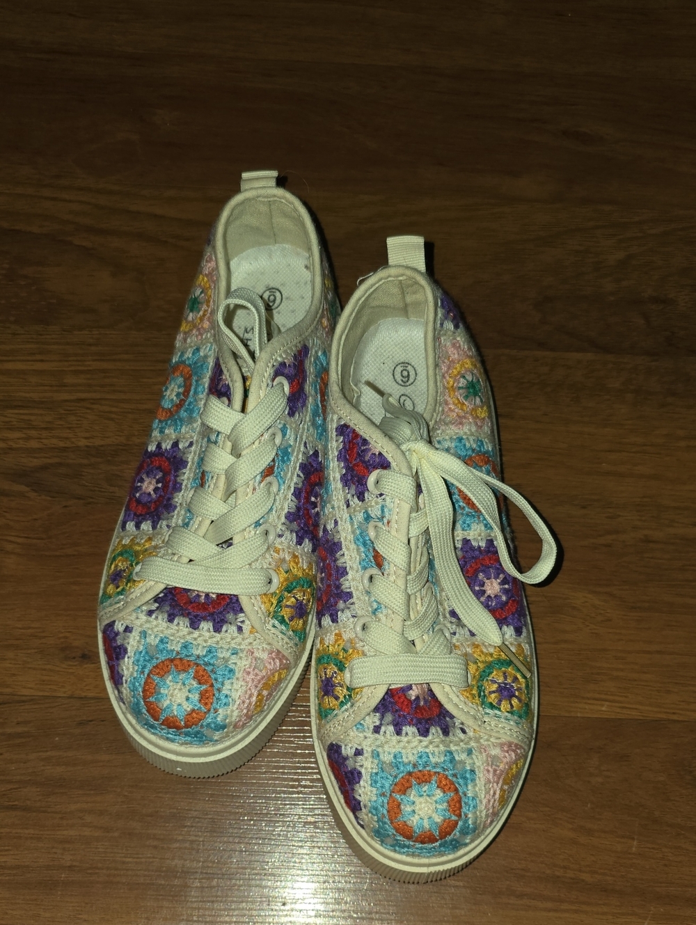 Mata Shoes Multicolor Crochet Lace-Up Sneakers
